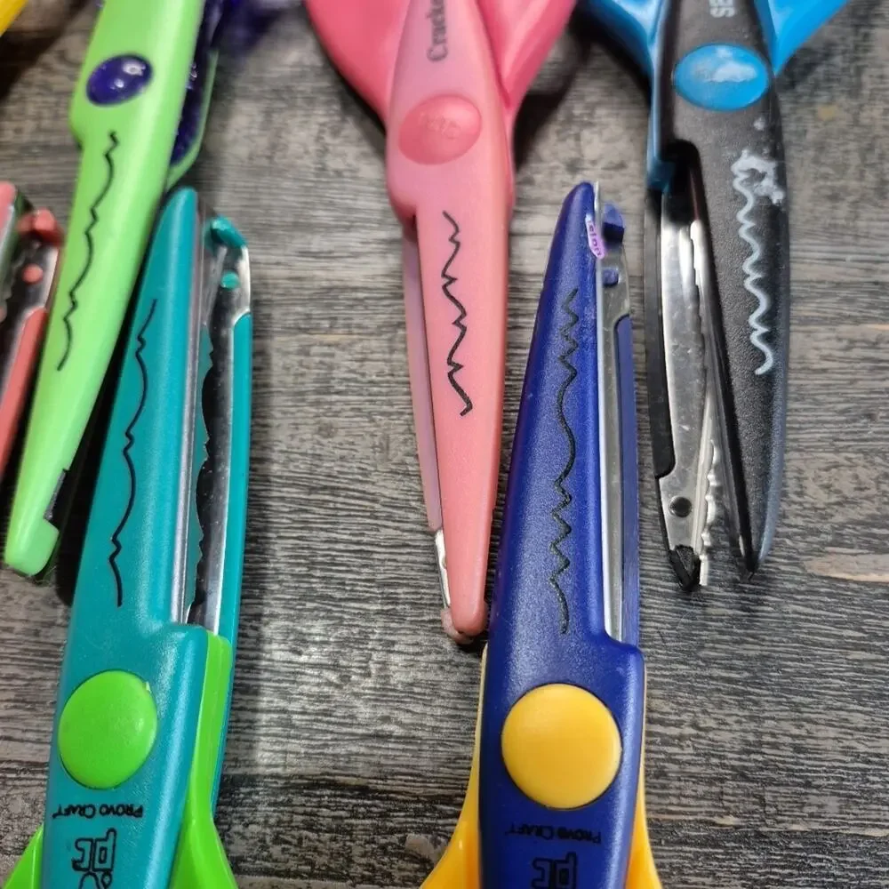 Crafting Scissors Paper Crafting Scrapbooking Shapers Decorative Lot of 11